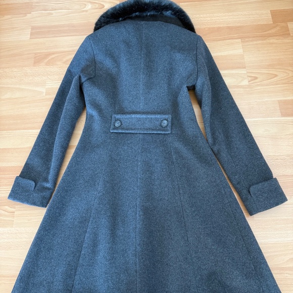 Lauren Ralph Lauren Women's Faux-Fur-Collar Coat - Picture 4 of 5